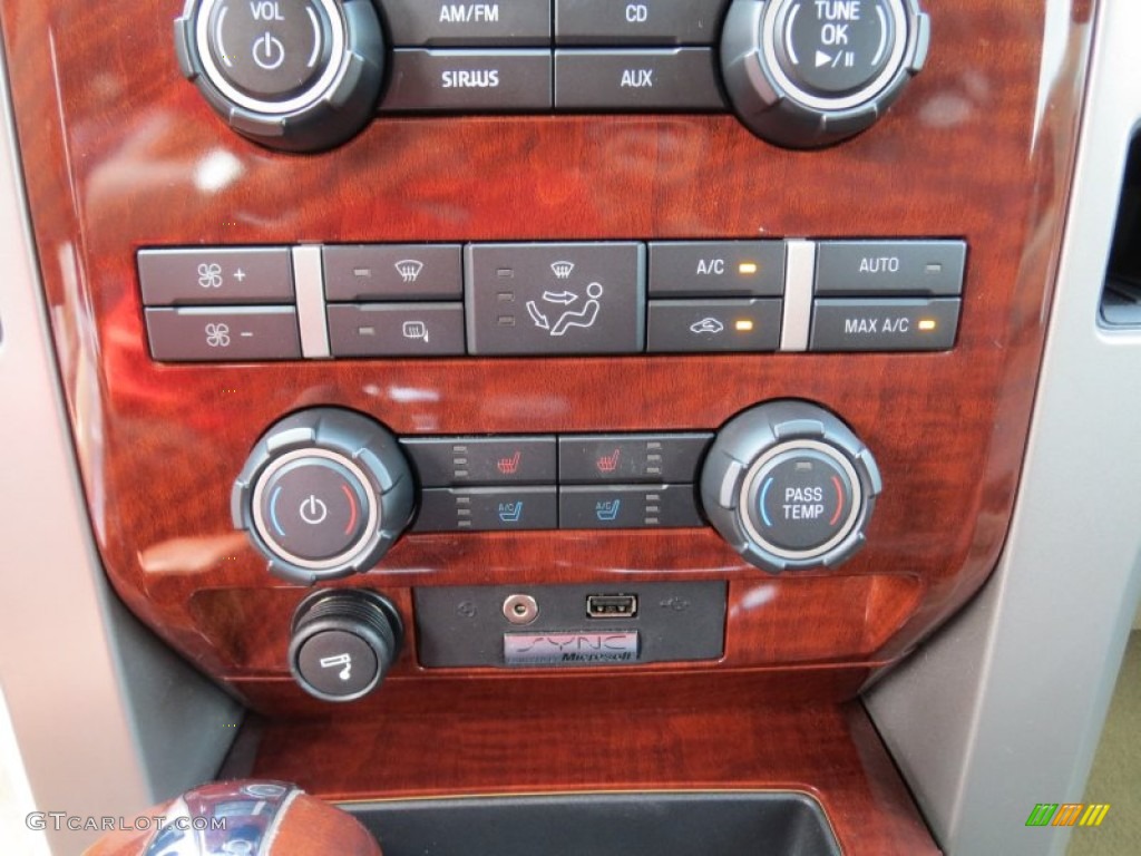 2009 Ford F150 King Ranch SuperCrew Controls Photo #69083929