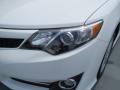 Super White - Camry SE Photo No. 8