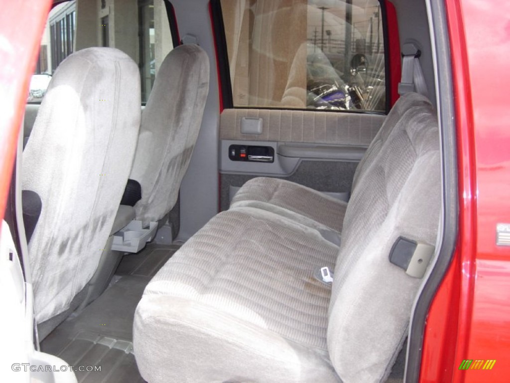 1993 Suburban K2500 4x4 - Victory Red / Gray photo #6