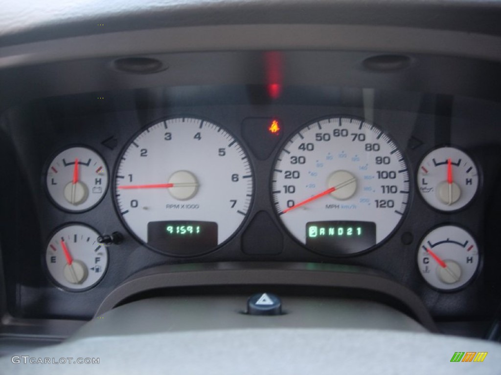 2004 Ram 1500 SLT Quad Cab 4x4 - Black / Dark Slate Gray photo #2