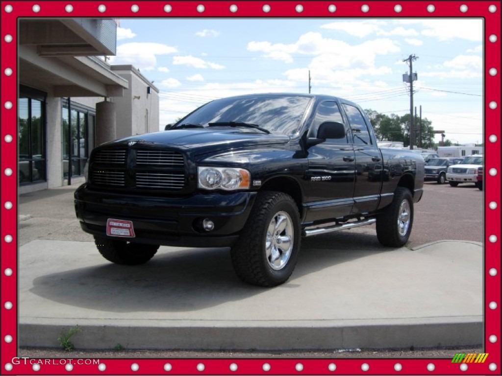 2004 Ram 1500 SLT Quad Cab 4x4 - Black / Dark Slate Gray photo #16
