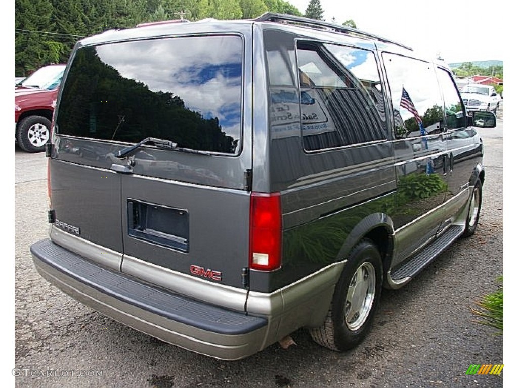 Storm Gray Metallic 2002 GMC Safari SLT AWD Exterior Photo #69088100