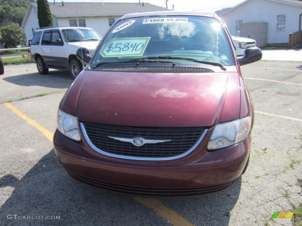 2003 Town & Country LX - Deep Molten Red Pearl / Taupe photo #8