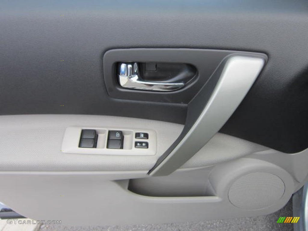 2012 Rogue SV AWD - Frosted Steel / Gray photo #17