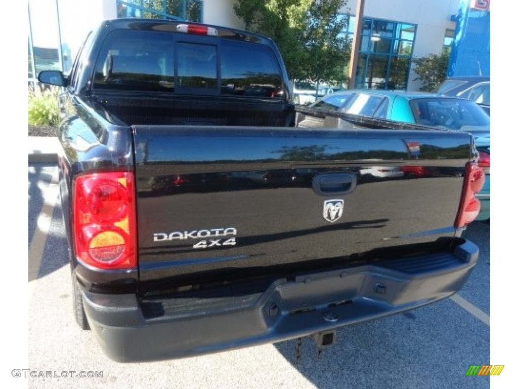 2008 Dakota ST Crew Cab 4x4 - Brilliant Black / Dark Slate Gray/Medium Slate Gray photo #3