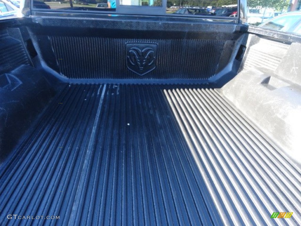 2008 Dakota ST Crew Cab 4x4 - Brilliant Black / Dark Slate Gray/Medium Slate Gray photo #4