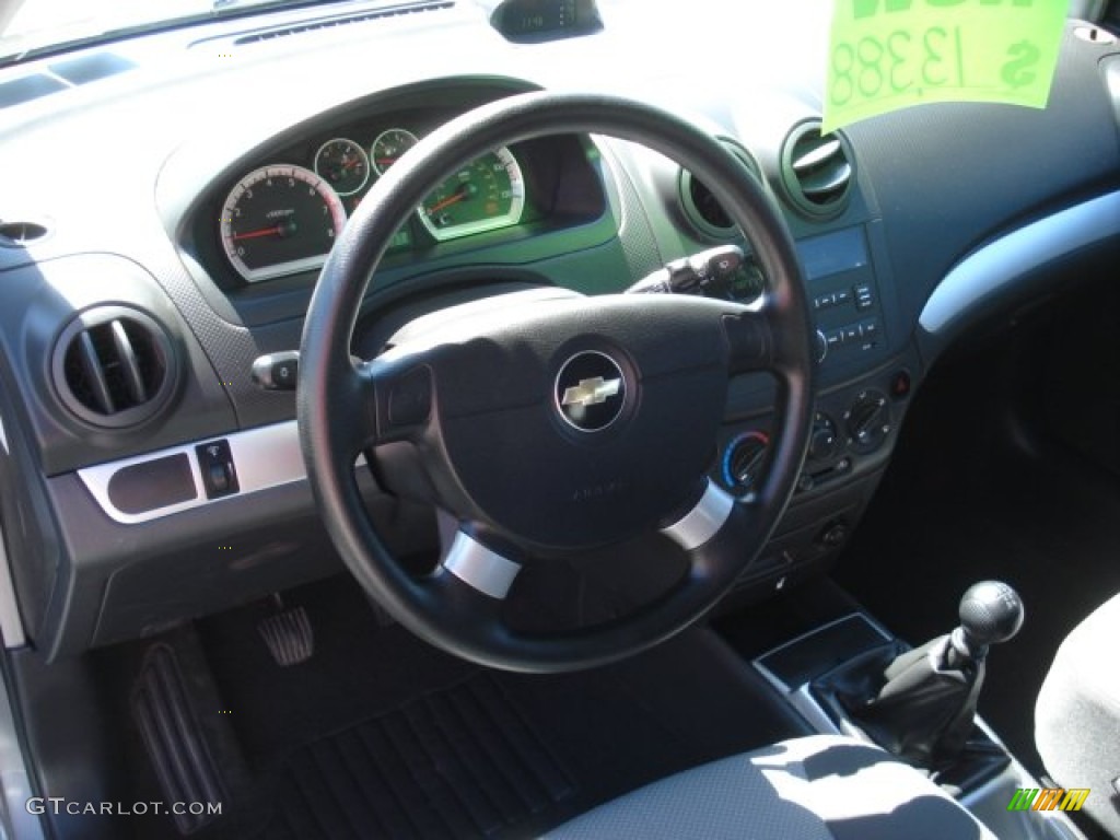 2010 Aveo Aveo5 LS - Medium Gray / Charcoal photo #10