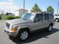 Light Khaki Metallic - Commander Limited 4x4 Photo No. 3