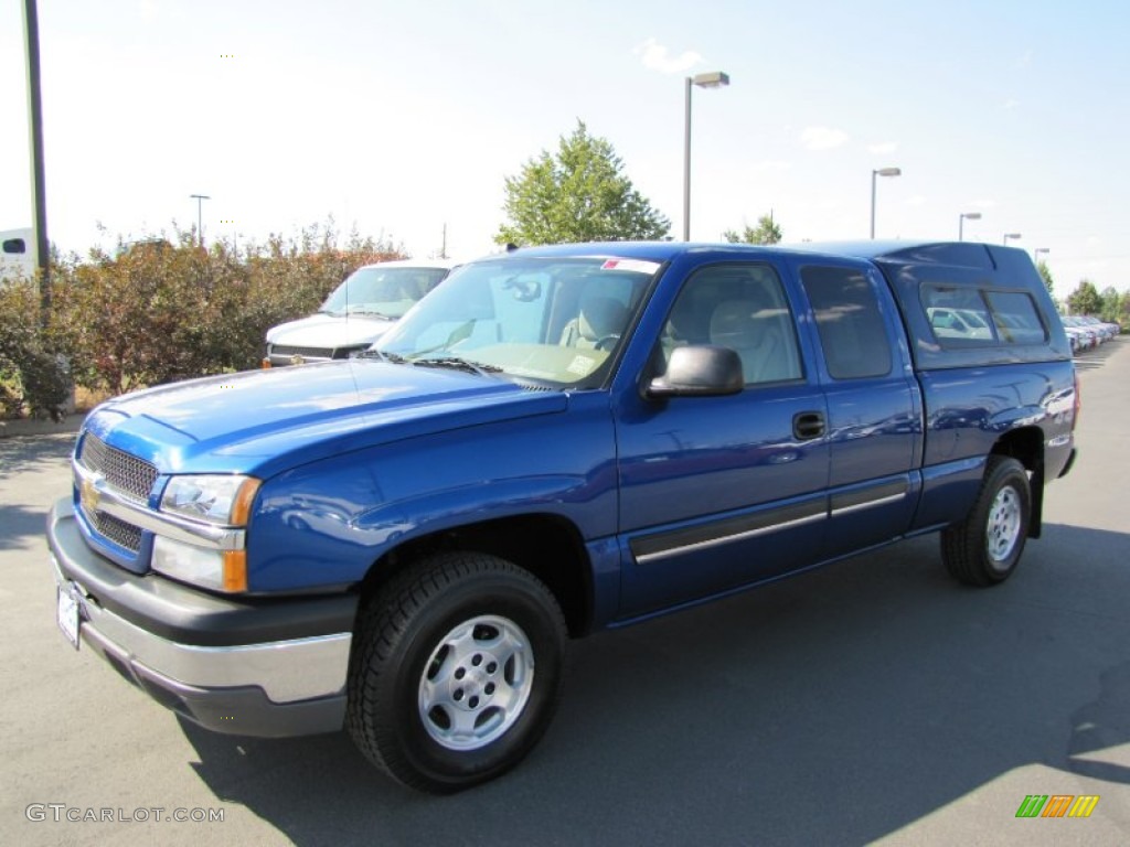 2004 Silverado 1500 LS Extended Cab 4x4 - Arrival Blue Metallic / Tan photo #3