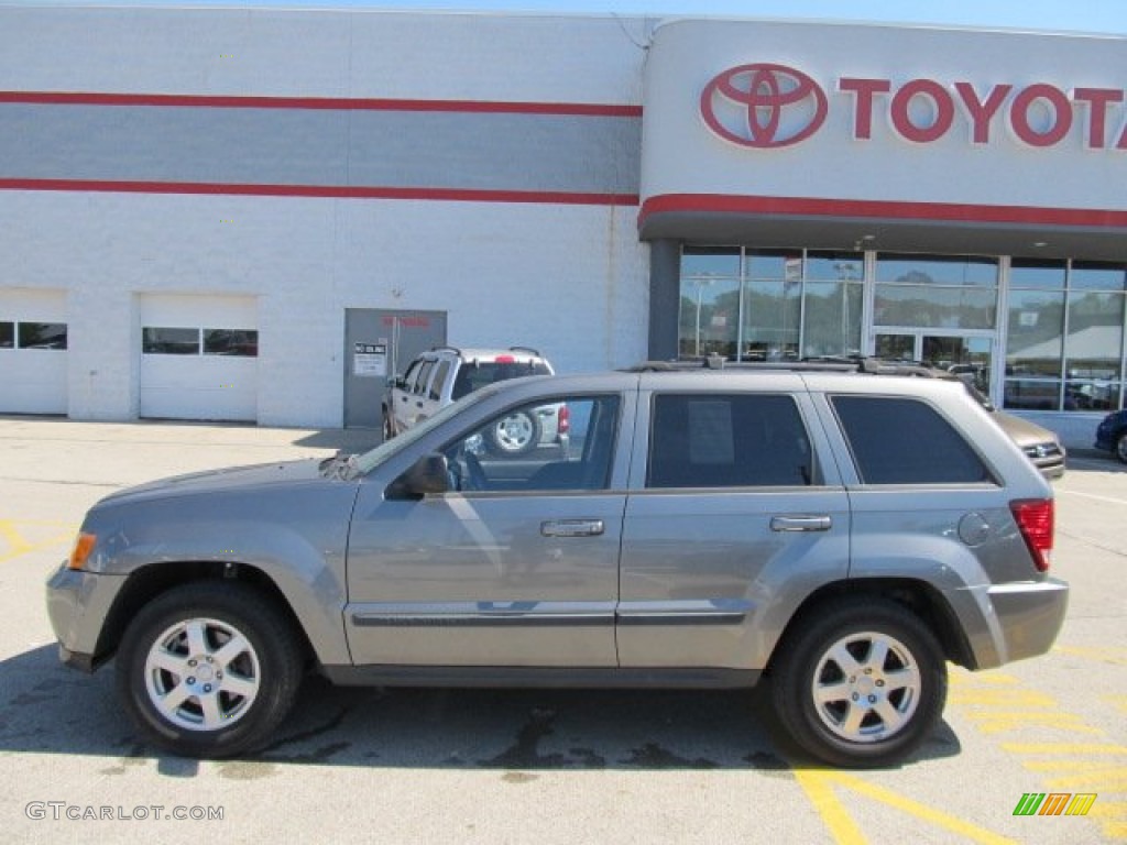 2008 Grand Cherokee Laredo 4x4 - Mineral Gray Metallic / Dark Slate Gray photo #2