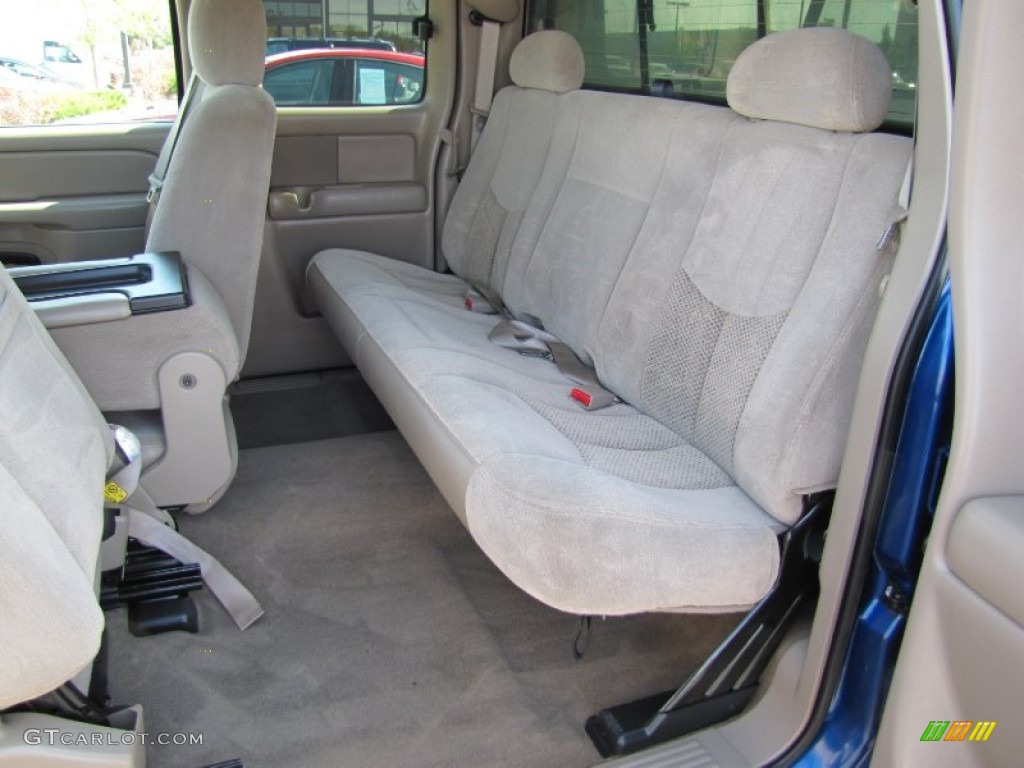 2004 Chevrolet Silverado 1500 LS Extended Cab 4x4 Rear Seat Photo #69096555