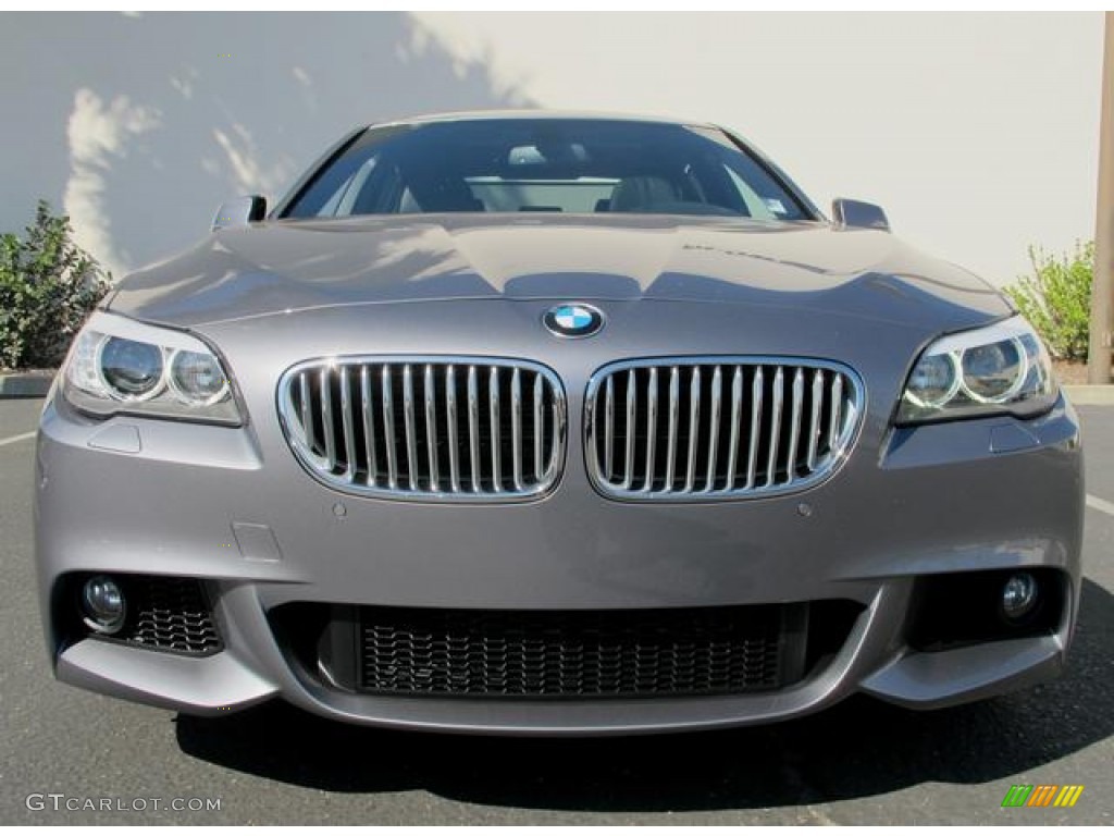 Space Gray Metallic 2012 BMW 5 Series 550i Sedan Exterior Photo #69101186