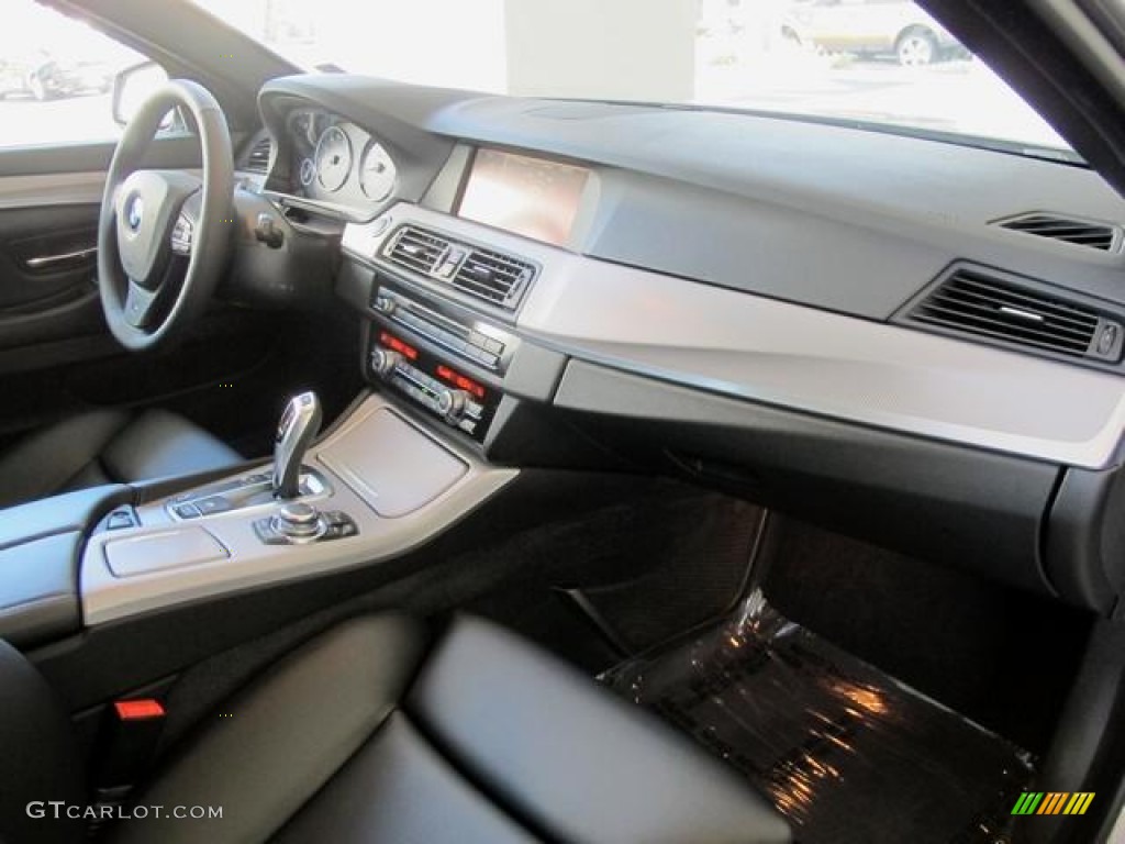 2012 BMW 5 Series 550i Sedan Black Dashboard Photo #69101210