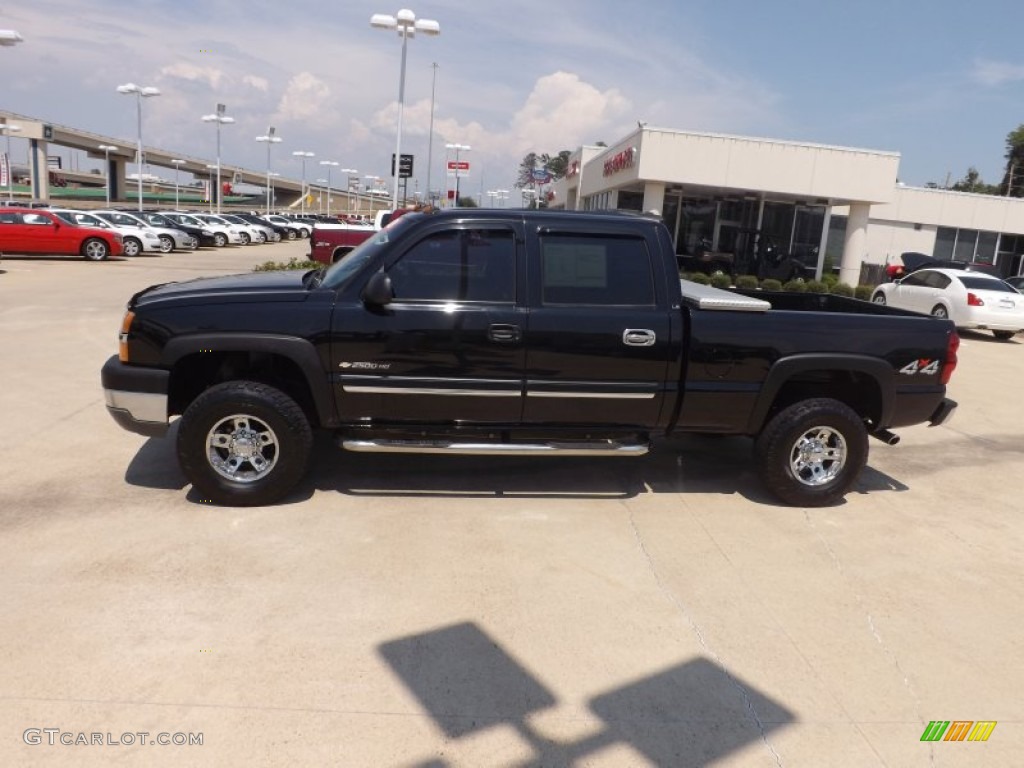 2004 Silverado 2500HD LS Crew Cab 4x4 - Black / Dark Charcoal photo #2