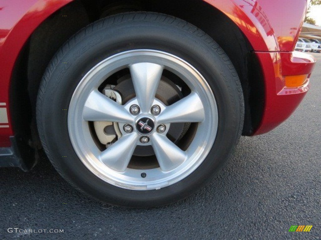 2008 Mustang V6 Premium Convertible - Dark Candy Apple Red / Medium Parchment photo #9