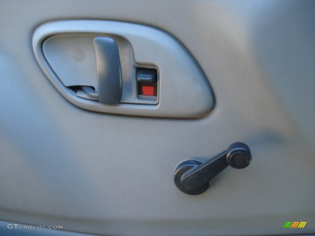 1998 Sierra 1500 SLE Regular Cab - Laguna Green Metallic / Pewter photo #17