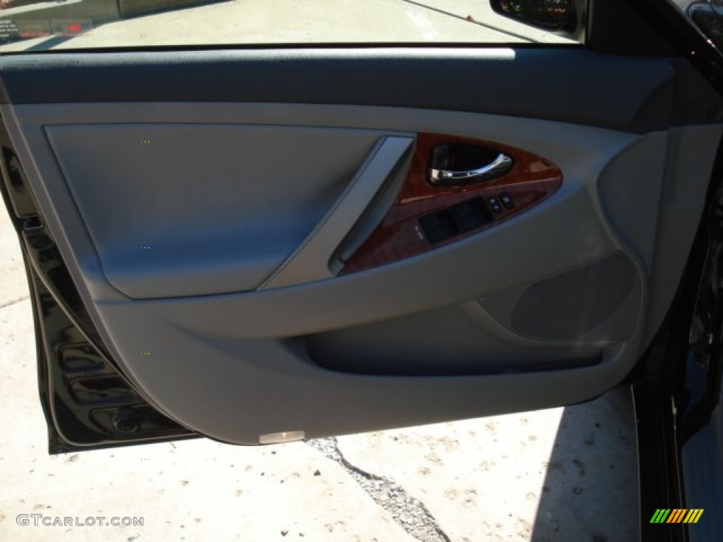 2010 Camry XLE V6 - Black / Ash Gray photo #12