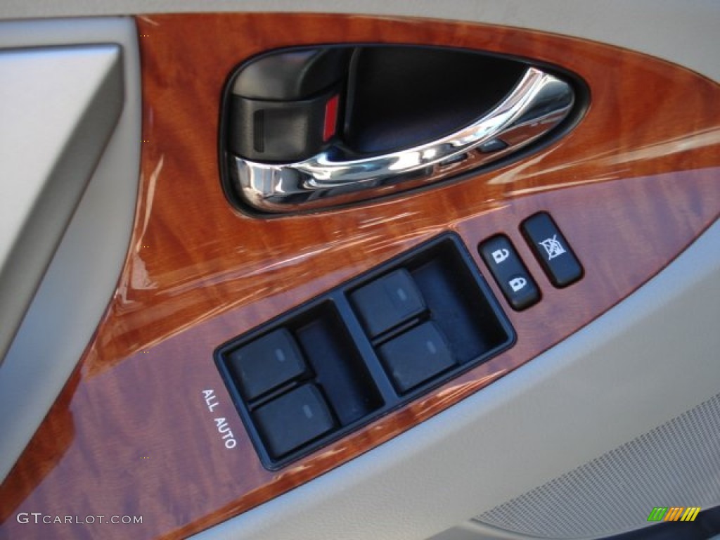 2010 Camry XLE V6 - Black / Ash Gray photo #14