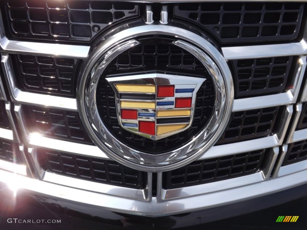 2013 Cadillac XTS Luxury FWD Marks and Logos Photo #69102989