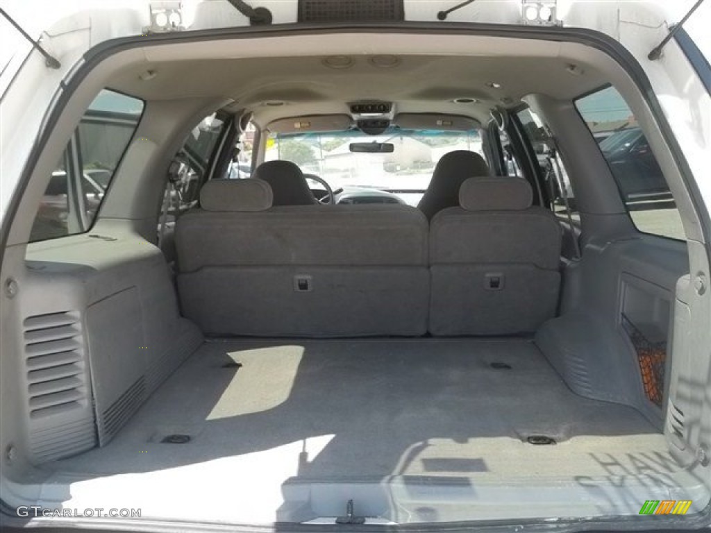1998 Ford Expedition XLT Trunk Photo #69105299
