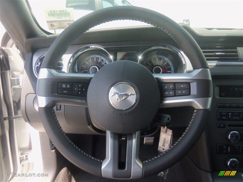 2013 Ford Mustang GT Premium Convertible Charcoal Black/Cashmere Accent Steering Wheel Photo #69105872