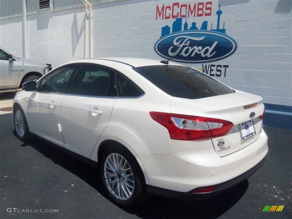 2012 Focus SEL Sedan - White Platinum Tricoat Metallic / Stone photo #25