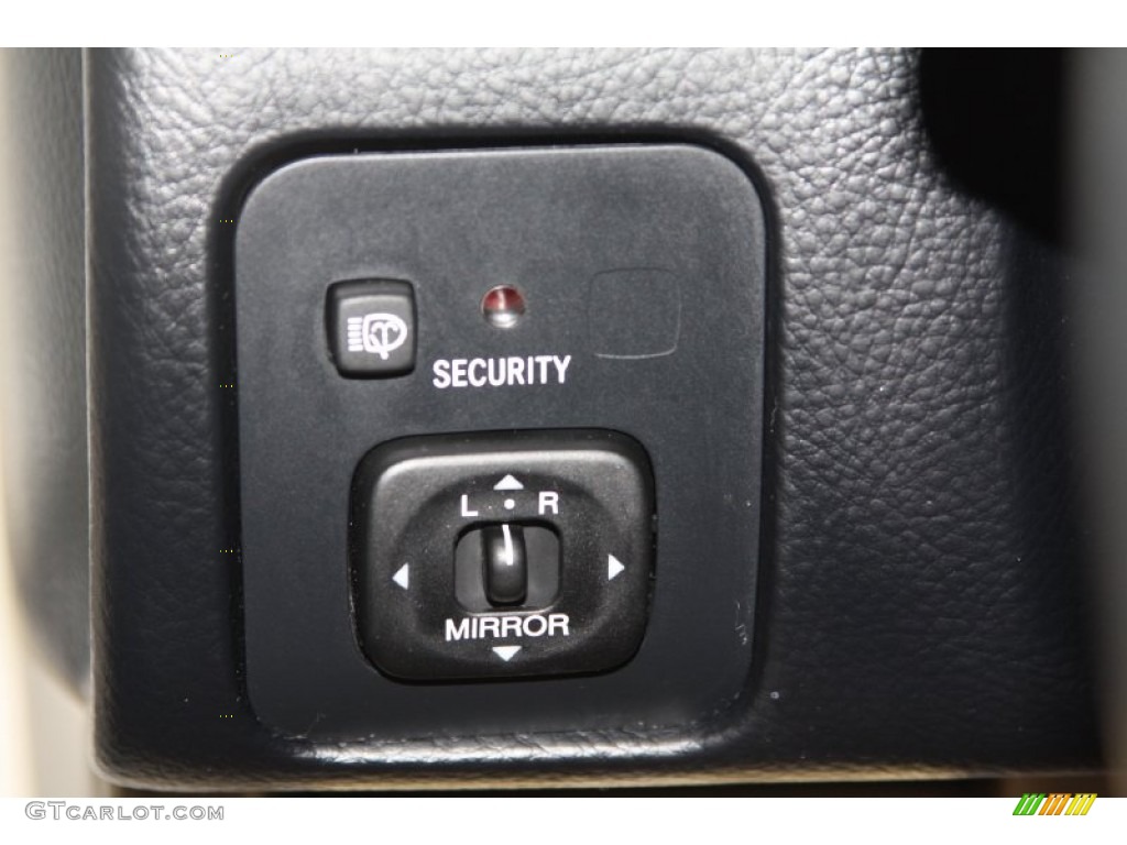 2003 Lexus SC 430 Controls Photo #69111770