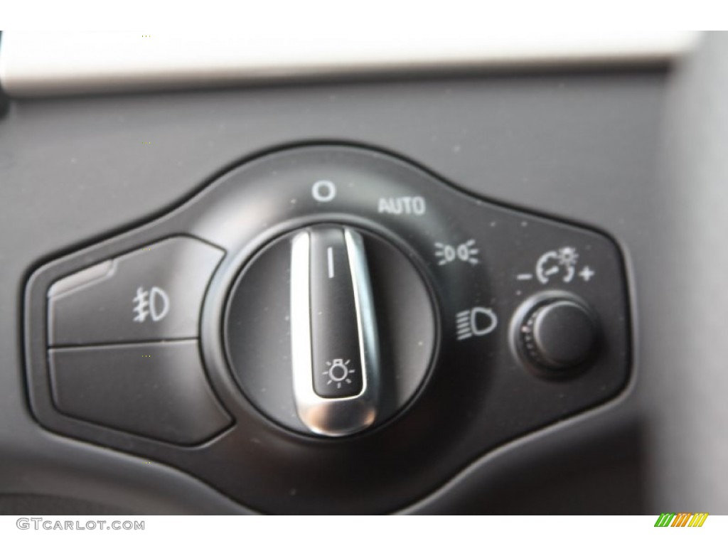 2012 Audi A5 2.0T quattro Coupe Controls Photo #69112673