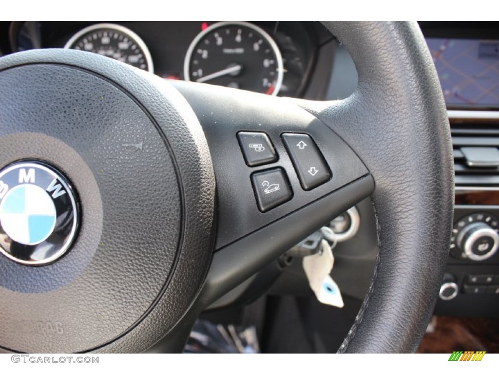 2010 BMW 5 Series 528i xDrive Sedan Controls Photo #69114935