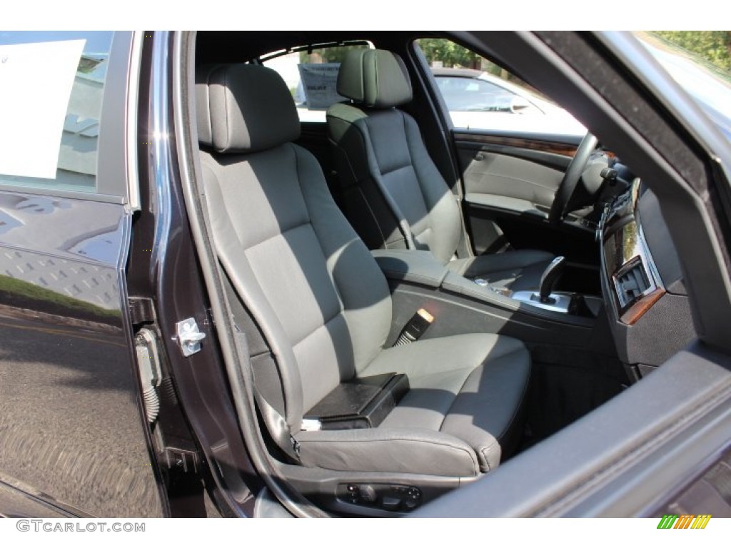 Black Interior 2010 BMW 5 Series 528i xDrive Sedan Photo #69115025