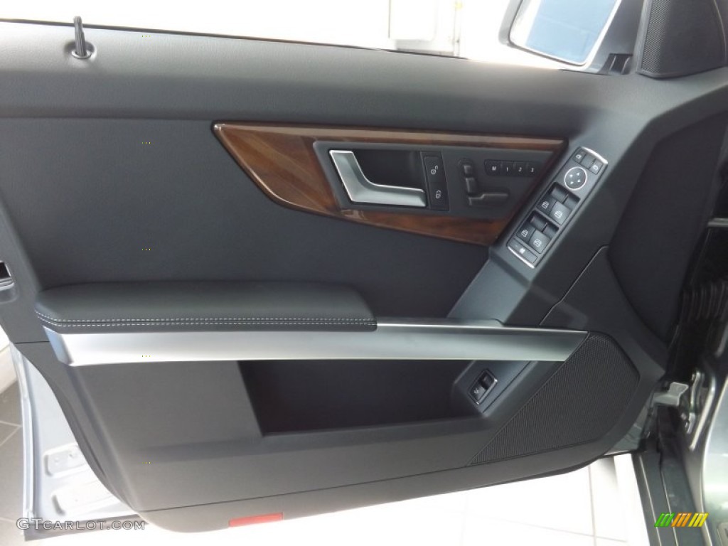 2013 Mercedes-Benz GLK 350 4Matic Black Door Panel Photo #69115562
