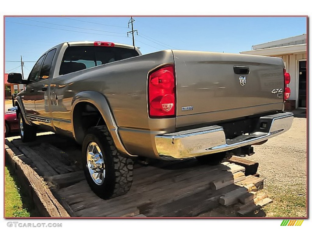 2008 Ram 3500 Laramie Quad Cab 4x4 - Light Khaki Metallic / Khaki photo #5