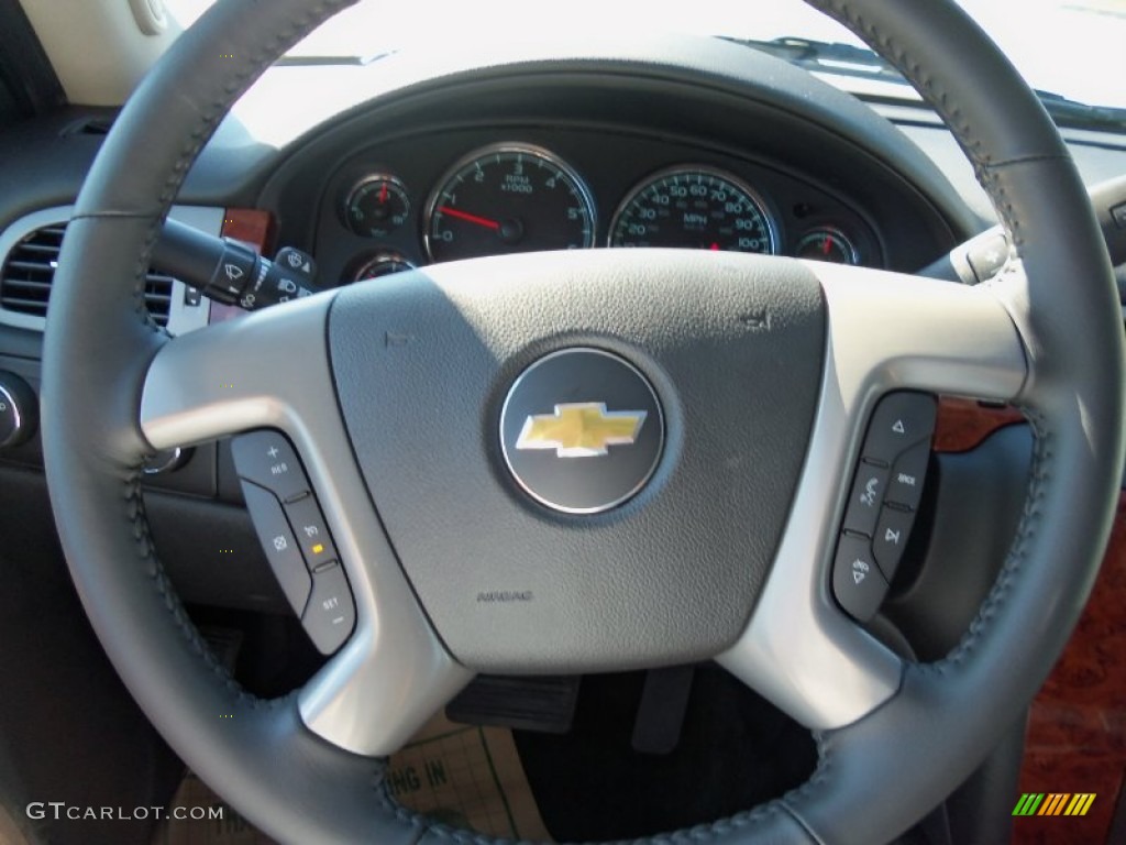 2013 Chevrolet Avalanche LT 4x4 Black Diamond Edition Ebony Steering Wheel Photo #69117653