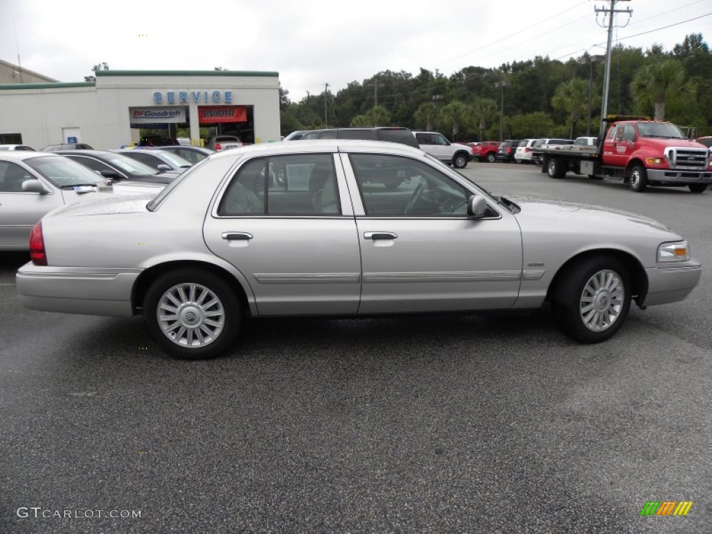 2011 Grand Marquis LS Ultimate Edition - Silver Birch Metallic / Light Camel photo #13