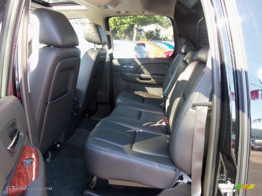 2013 Chevrolet Avalanche LT 4x4 Black Diamond Edition Rear Seat Photo #69117778