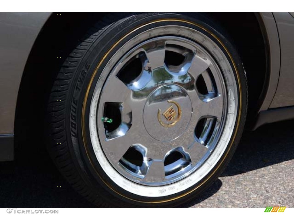 2003 Cadillac DeVille Sedan Wheel Photo #69119300