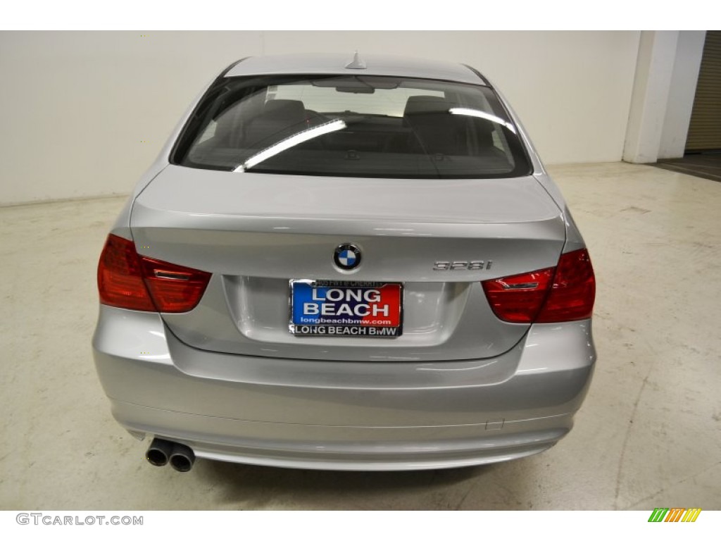 2009 3 Series 328i Sedan - Titanium Silver Metallic / Black photo #6