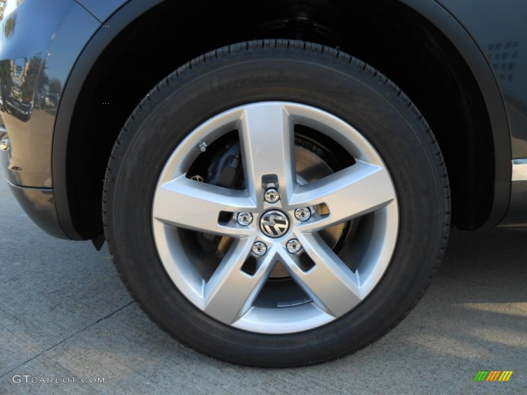 2013 Volkswagen Touareg VR6 FSI Lux 4XMotion Wheel Photo #69122558
