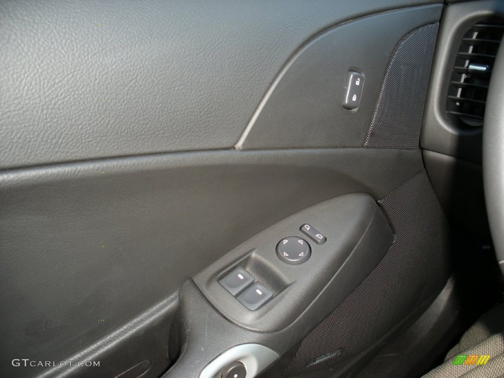 2012 Chevrolet Corvette Grand Sport Coupe Controls Photo #69123718