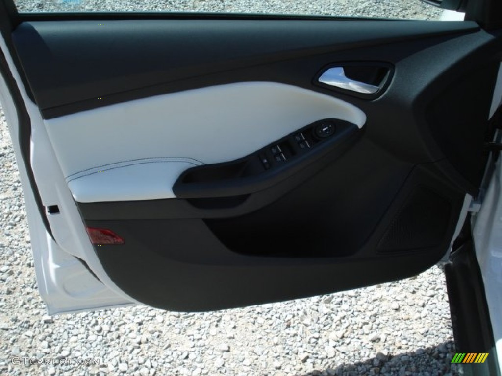 2013 Ford Focus Titanium Sedan Arctic White Door Panel Photo #69124295