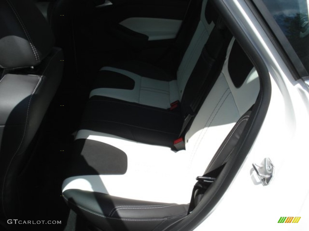 Arctic White Interior 2013 Ford Focus Titanium Sedan Photo #69124304