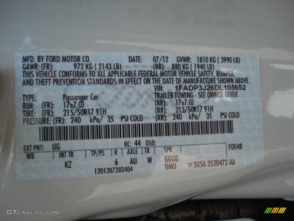 2013 Focus Color Code UG for White Platinum Photo #69124364