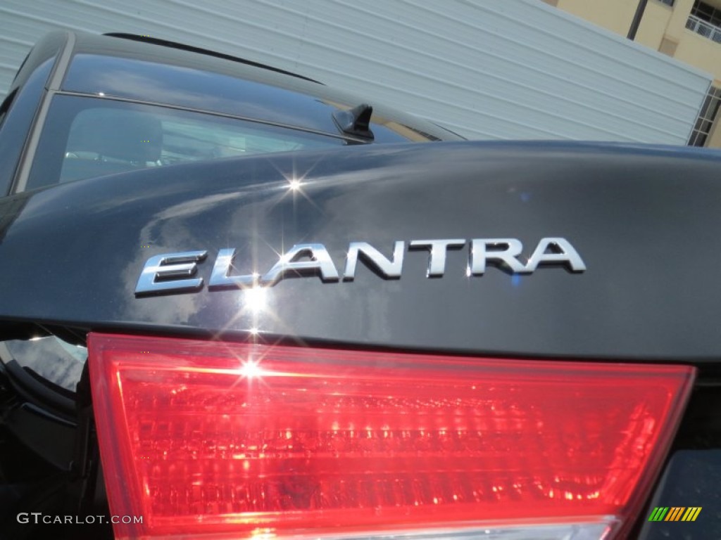 2013 Elantra Limited - Black / Gray photo #13