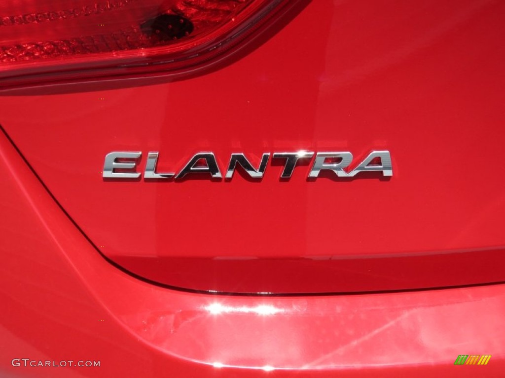 2013 Elantra GT - Volcanic Red / Beige photo #13