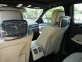 Black - E 350 Sedan Photo No. 7
