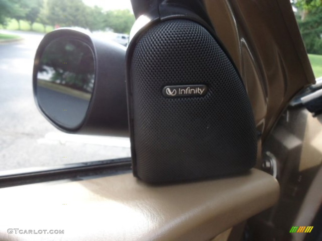 1999 Chrysler 300 M Sedan Audio System Photos