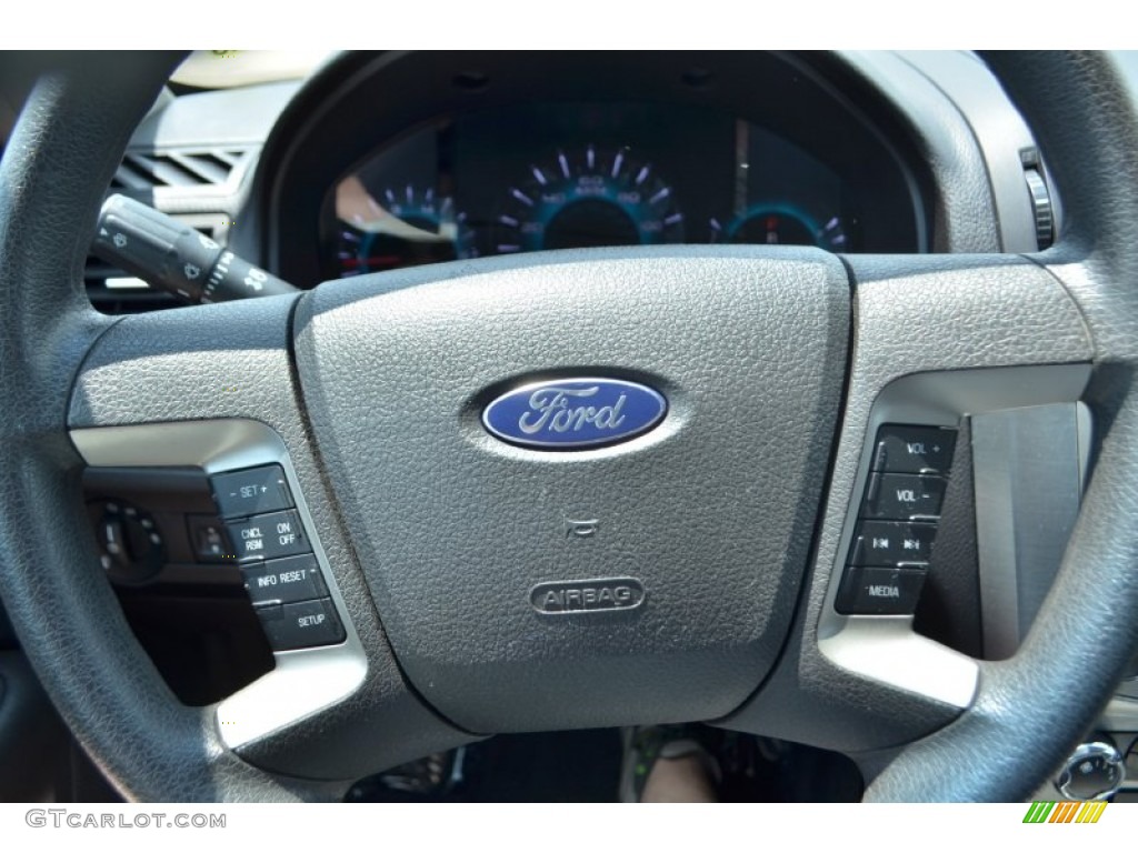 2011 Fusion SE V6 - Bordeaux Reserve Metallic / Charcoal Black photo #18