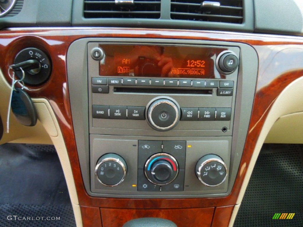 2008 Saturn Aura XE 3.5 Controls Photos