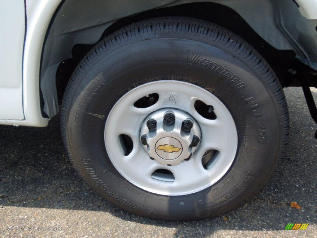 2012 Chevrolet Express 2500 Cargo Van Wheel Photo #69139157