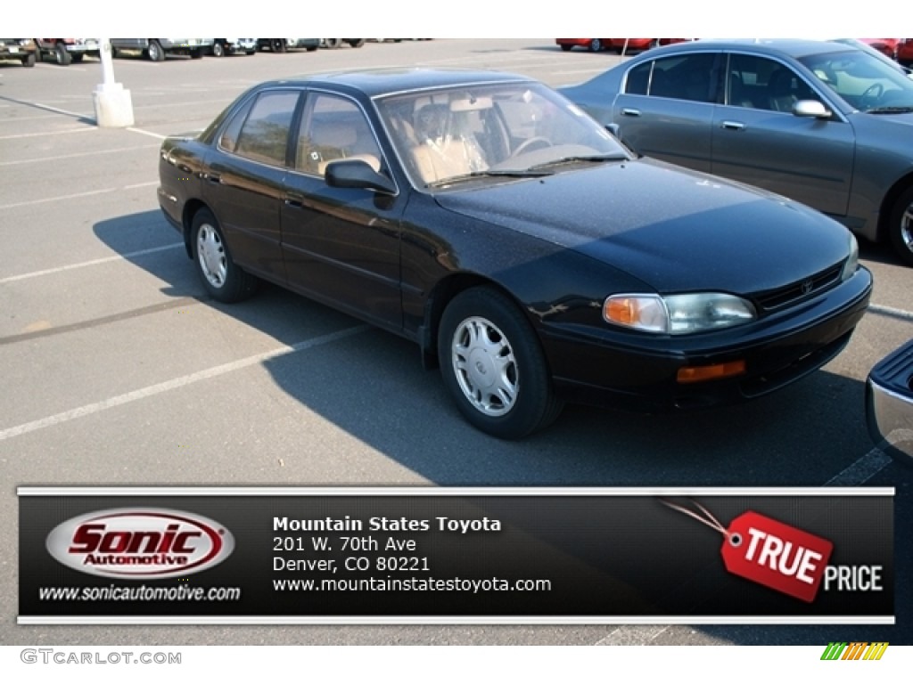 1995 Camry XLE V6 Sedan - Dark Emerald Green Metallic / Beige photo #1